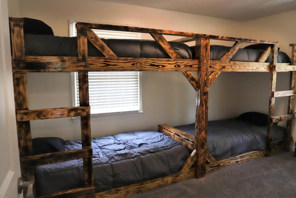 3 Bedroom Vacation Home Next To Silver Dollar City 布蘭森 外观 照片